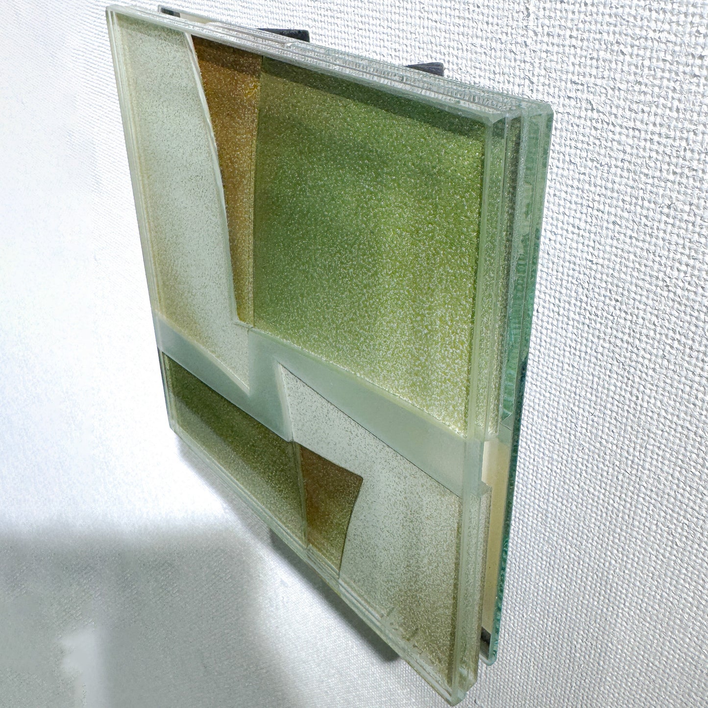 Kaori Okano/Untitled (Green &Brown) /glass artwork/h150 × w150 ×d37(mm)