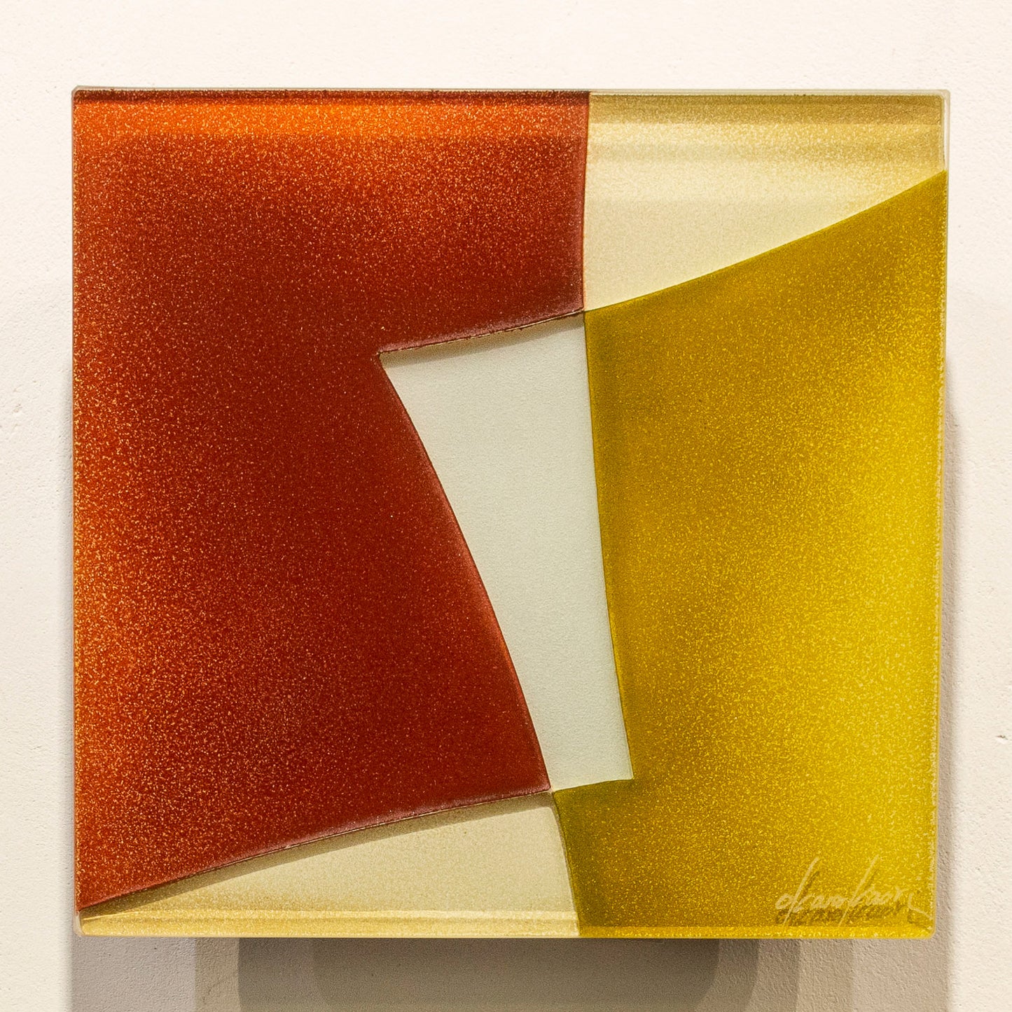 Kaori Okano/Untitled (Red & Yellow) /glass artwork/h200 × w200 ×d30(mm)