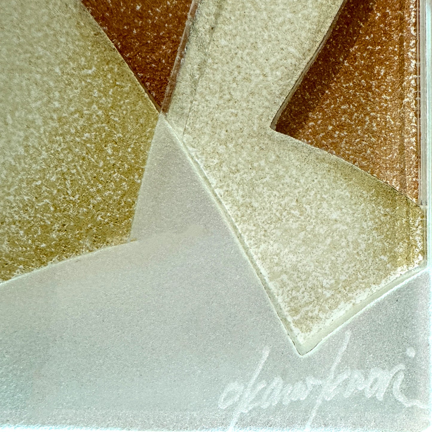 Kaori Okano/Untitled (Light Reddish Brown) /glass artwork/h150 × w150 ×d35(mm)